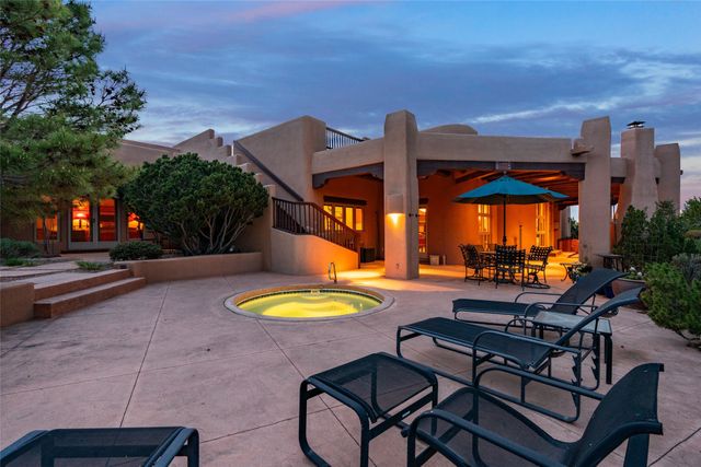 71 Sierra Rosa Loop, Santa Fe, NM 87506