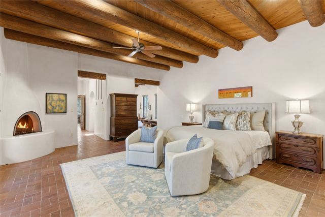 71 Sierra Rosa Loop, Santa Fe, NM 87506