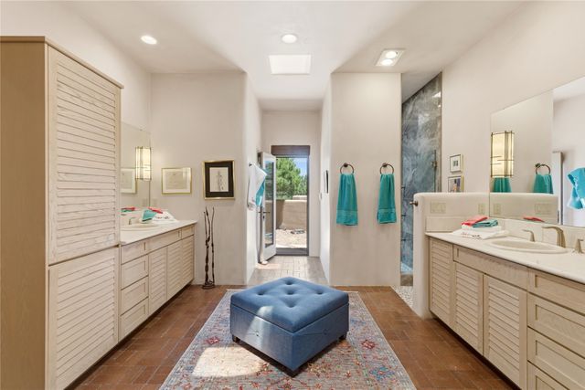 71 Sierra Rosa Loop, Santa Fe, NM 87506