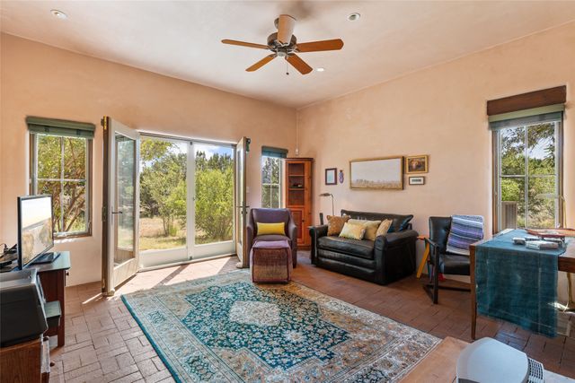 71 Sierra Rosa Loop, Santa Fe, NM 87506