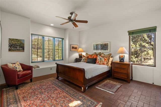 71 Sierra Rosa Loop, Santa Fe, NM 87506