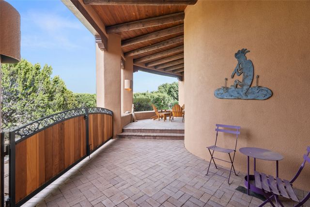 71 Sierra Rosa Loop, Santa Fe, NM 87506