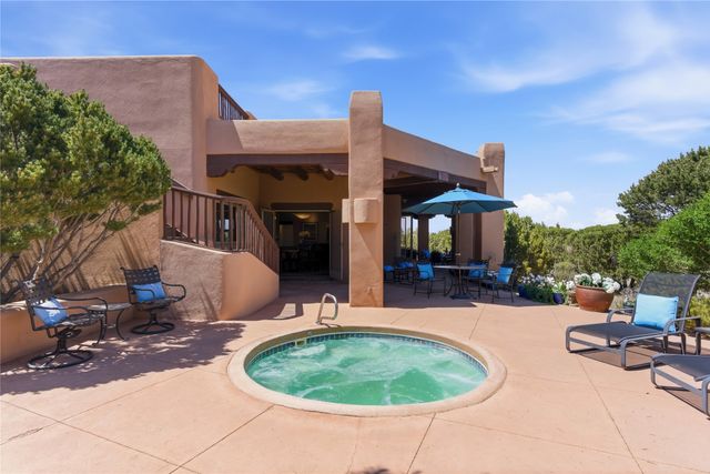 71 Sierra Rosa Loop, Santa Fe, NM 87506