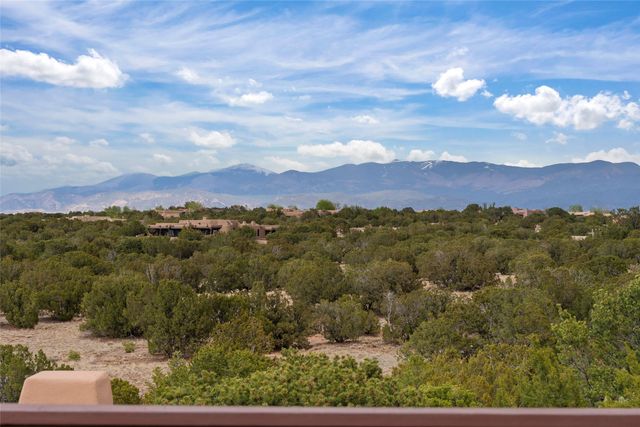 71 Sierra Rosa Loop, Santa Fe, NM 87506