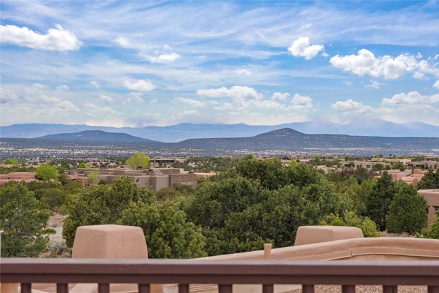 71 Sierra Rosa Loop, Santa Fe, NM 87506