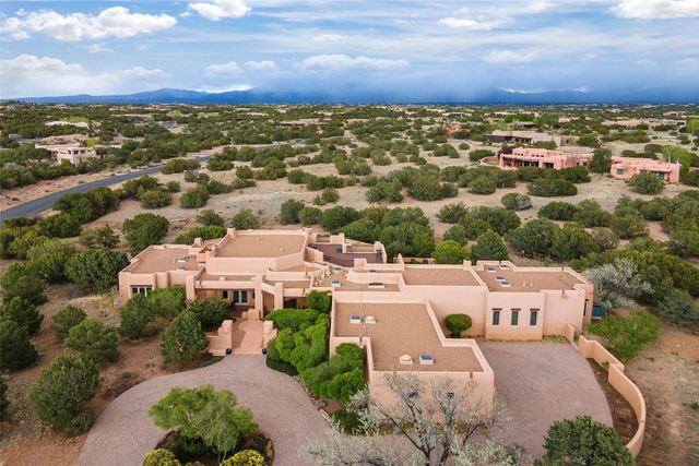 71 Sierra Rosa Loop, Santa Fe, NM 87506