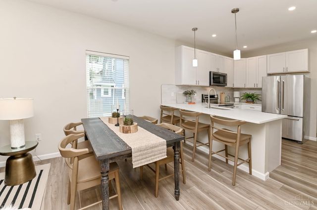 1906 Kinney Avenue, Cincinnati, OH 45207