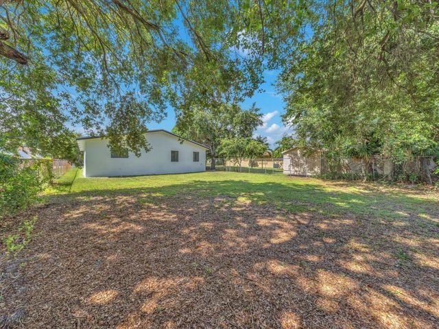4531 SW 20th Street, West Park, FL 33023