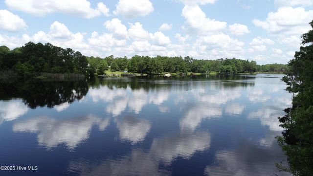 880 Eden Drive, Southport, NC 28461