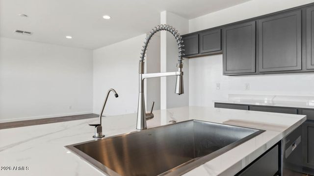 1564 E GLAZIER Drive E, Casa Grande, AZ 85122