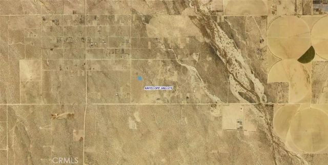 0 R12, Sun Village, CA 93543