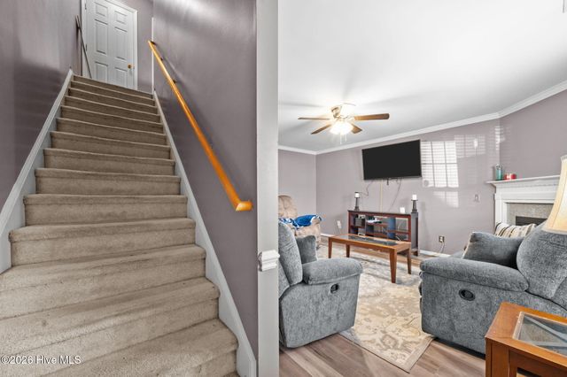 1548 Manning Forest Drive M4, Greenville, NC 27834