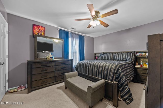 1548 Manning Forest Drive M4, Greenville, NC 27834