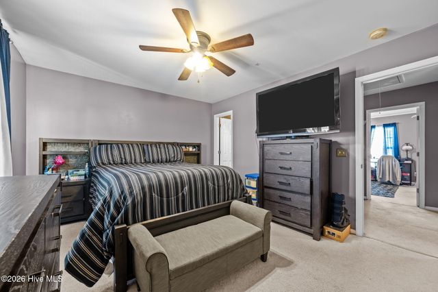 1548 Manning Forest Drive M4, Greenville, NC 27834