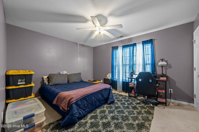 1548 Manning Forest Drive M4, Greenville, NC 27834