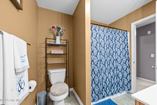 1548 Manning Forest Drive M4, Greenville, NC 27834