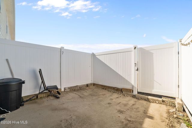 1548 Manning Forest Drive M4, Greenville, NC 27834