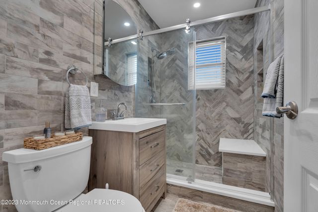 36 Wharfside Drive, Monmouth Beach, NJ 07750