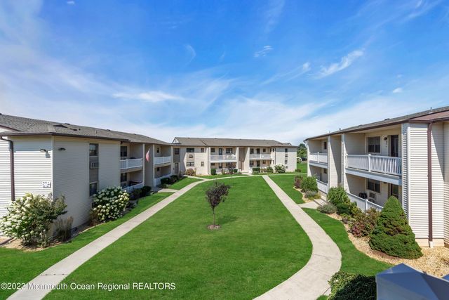 36 Wharfside Drive, Monmouth Beach, NJ 07750