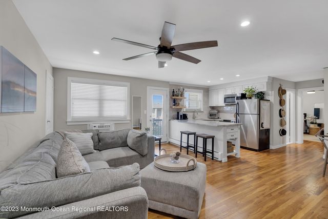 36 Wharfside Drive, Monmouth Beach, NJ 07750