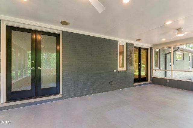 1126 Sourwood Drive, Chapel Hill, NC 27517