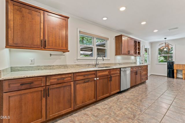 1126 Sourwood Drive, Chapel Hill, NC 27517