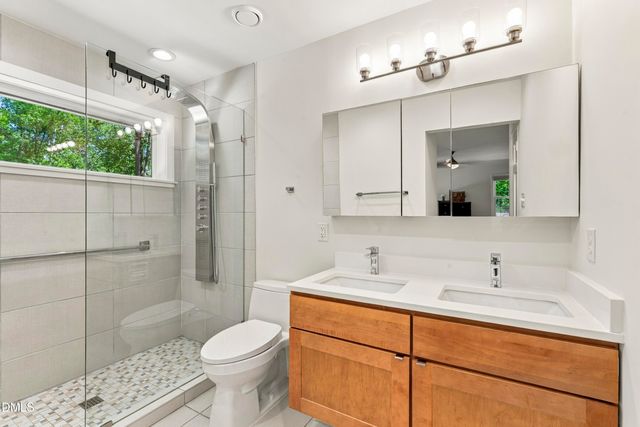 1126 Sourwood Drive, Chapel Hill, NC 27517