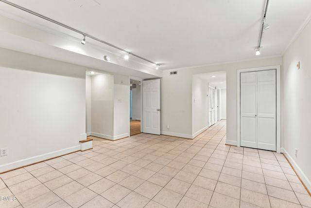 1126 Sourwood Drive, Chapel Hill, NC 27517