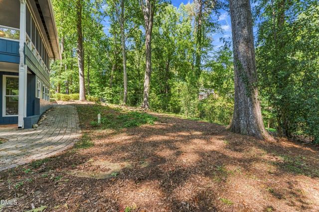1126 Sourwood Drive, Chapel Hill, NC 27517