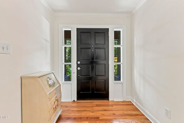 1126 Sourwood Drive, Chapel Hill, NC 27517