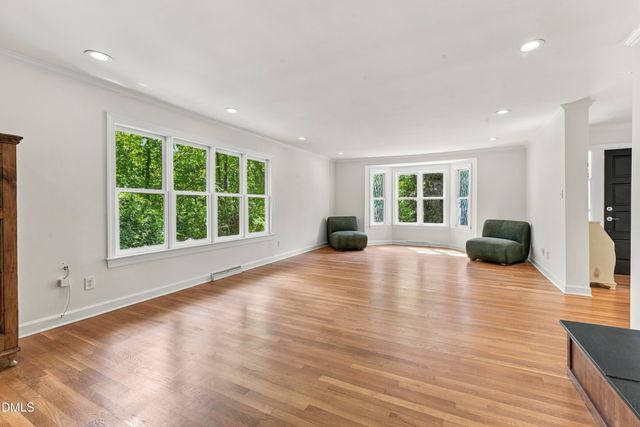 1126 Sourwood Drive, Chapel Hill, NC 27517