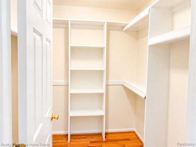 20791 Outer Drive, Dearborn, MI 48124