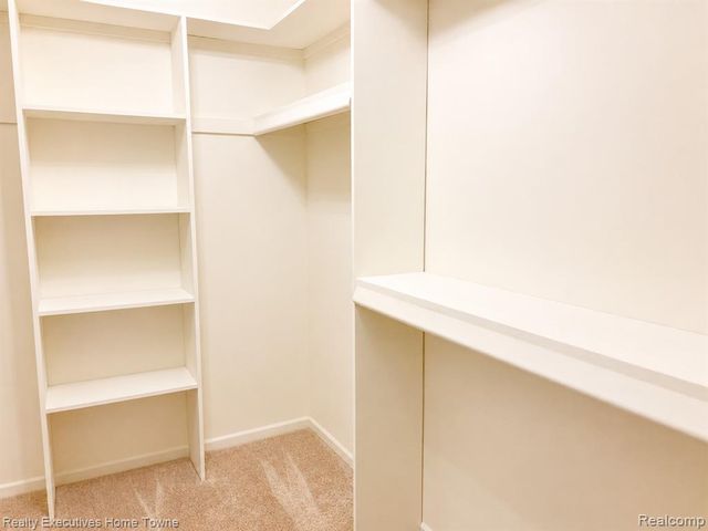 20791 Outer Drive, Dearborn, MI 48124