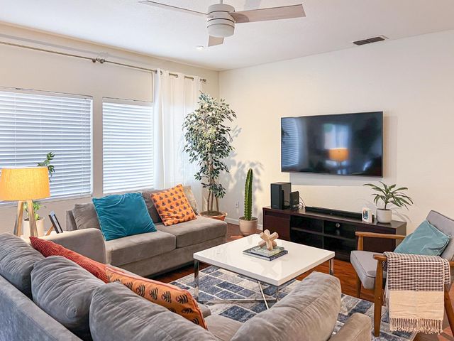 8618 Shasta Lily Dr, Elk Grove, CA 95624