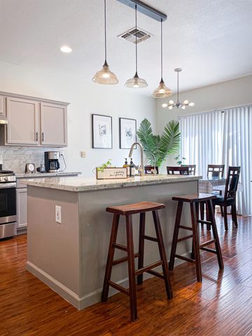 8618 Shasta Lily Dr, Elk Grove, CA 95624