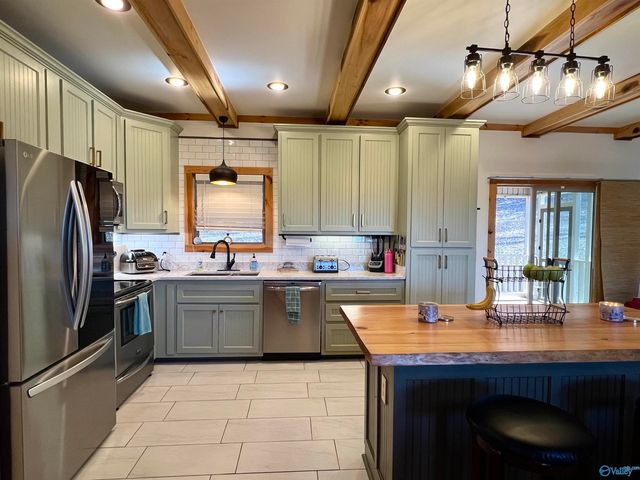 10404 Alabama Highway 79, Scottsboro, AL 35768