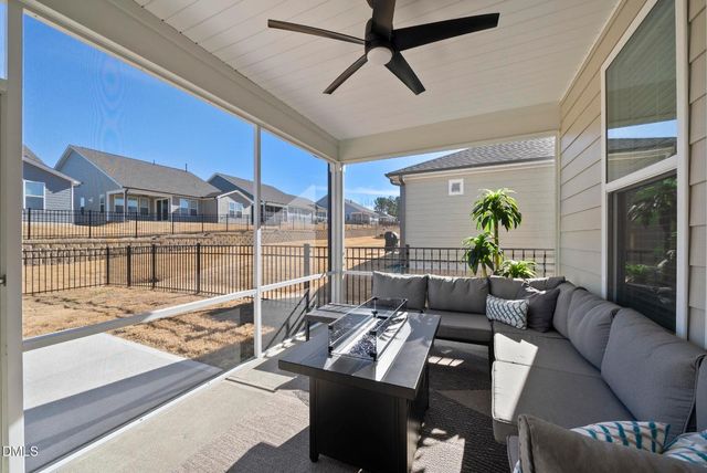 1809 Hydrangea Way, Fuquay Varina, NC 27526