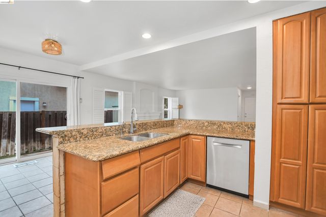 5460 Azure Ct, Discovery Bay, CA 94505