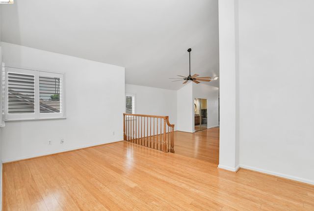 5460 Azure Ct, Discovery Bay, CA 94505