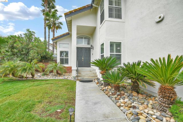 5460 Azure Ct, Discovery Bay, CA 94505