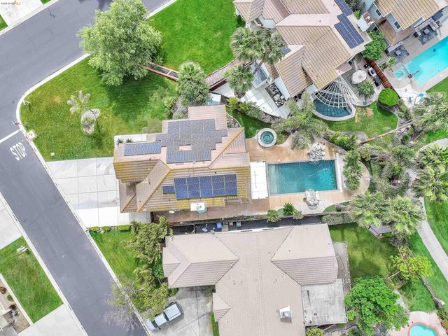 5460 Azure Ct, Discovery Bay, CA 94505