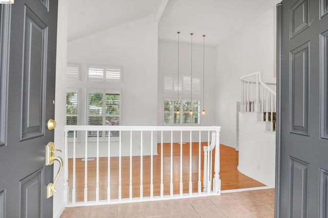 5460 Azure Ct, Discovery Bay, CA 94505