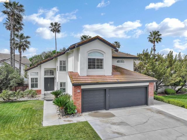 5460 Azure Ct, Discovery Bay, CA 94505