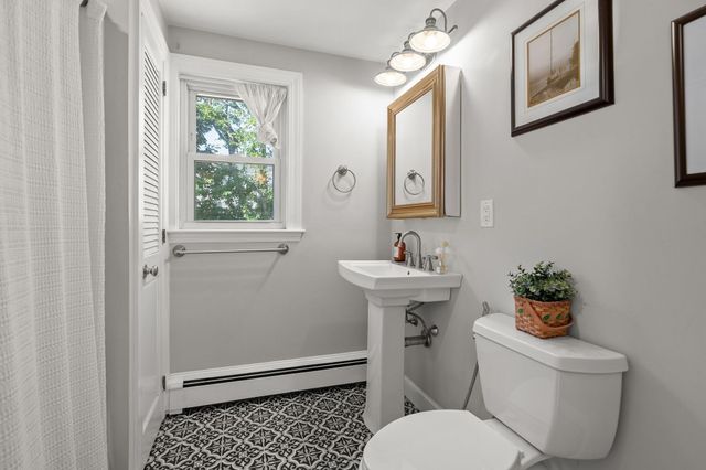 84 West Street 2, Quincy, MA 02169