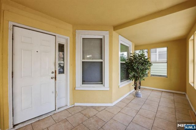 38 Mapes Avenue, Newark, NJ 07112