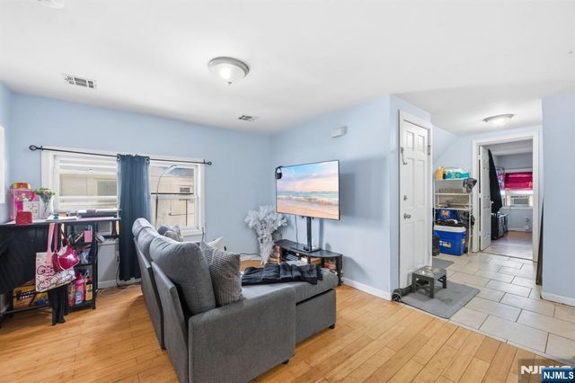 38 Mapes Avenue, Newark, NJ 07112