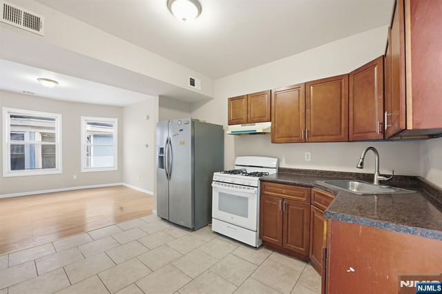 38 Mapes Avenue, Newark, NJ 07112