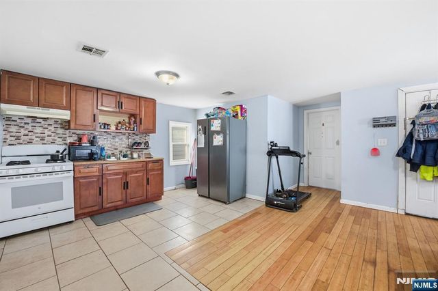 38 Mapes Avenue, Newark, NJ 07112