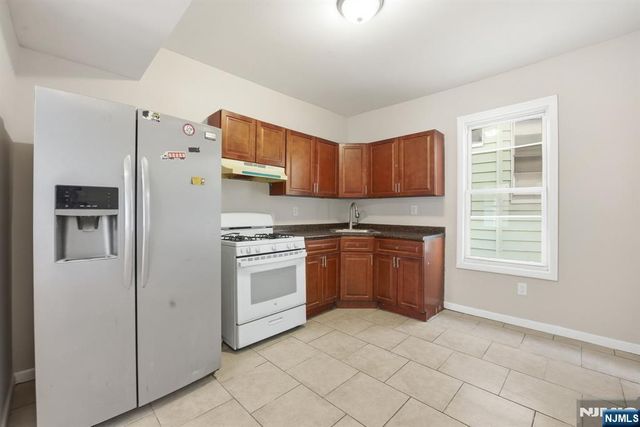 38 Mapes Avenue, Newark, NJ 07112