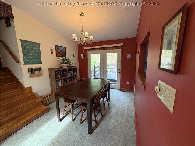 103 Castle Drive, Charleston, WV 25313